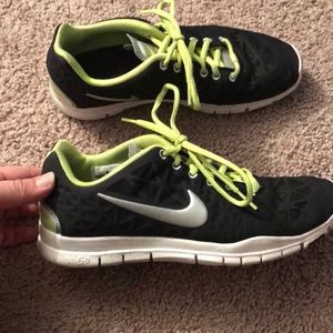 LAST CALL Nike Frees